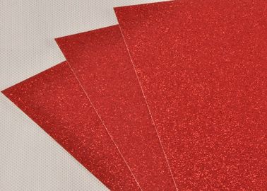 Porcellana Decorando lo scintillio rosso 300gsm incarti lo spessore di 0.5mm per l'invito di nozze fornitore